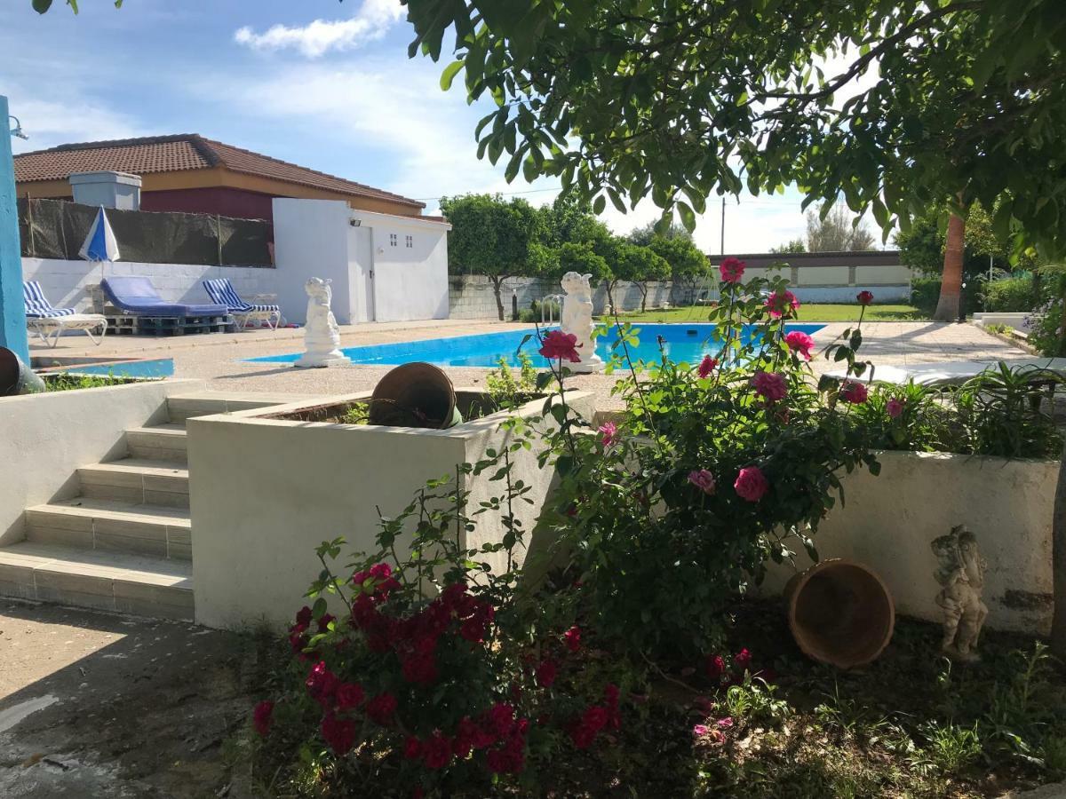 Villa Pilonga Dos Hermanas Exterior photo